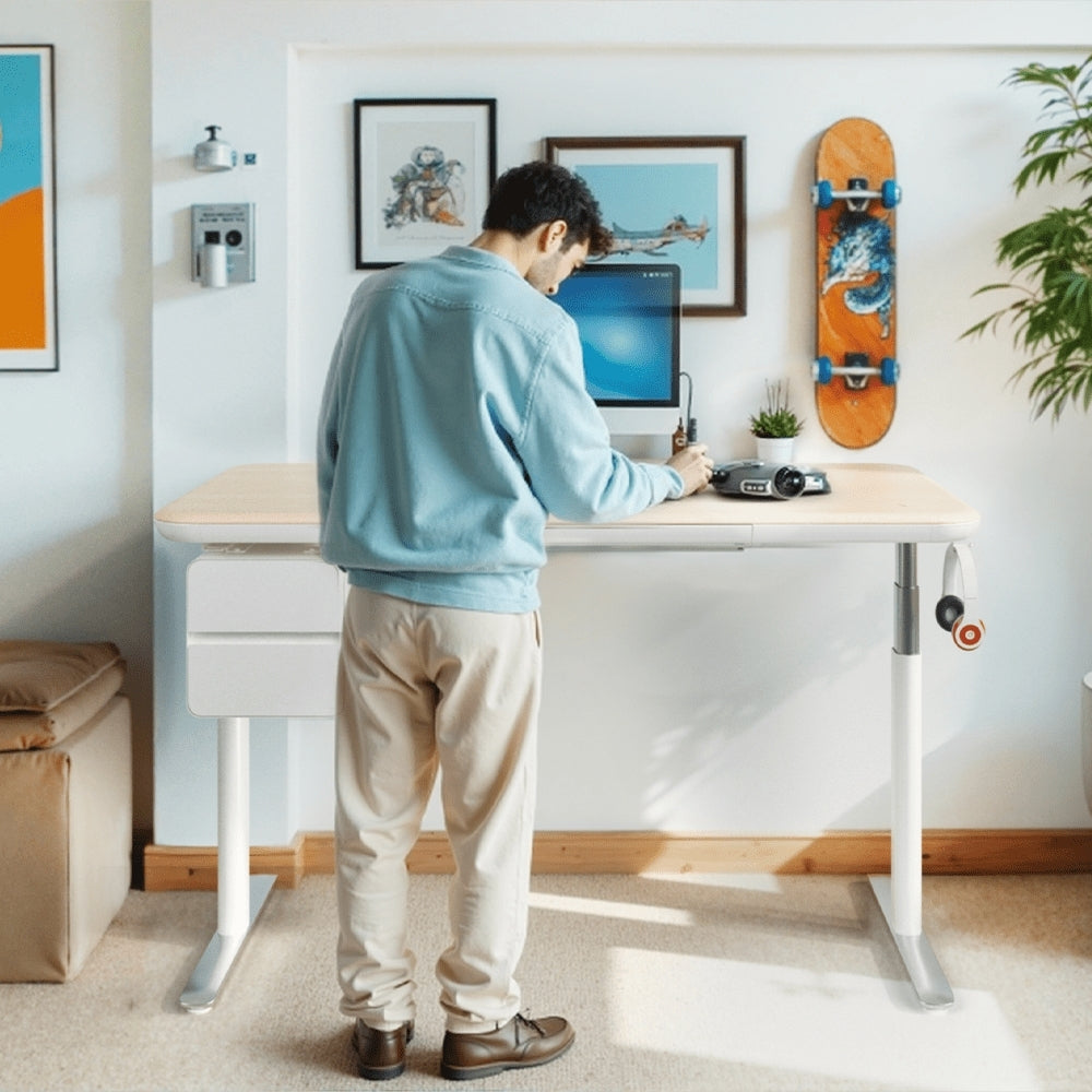 The Ergonomic Desk: Refined Productivity, Seamless Well-being