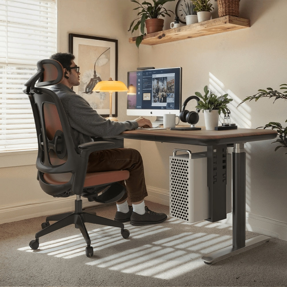 The Ergonomic Desk: Refined Productivity, Seamless Well-being
